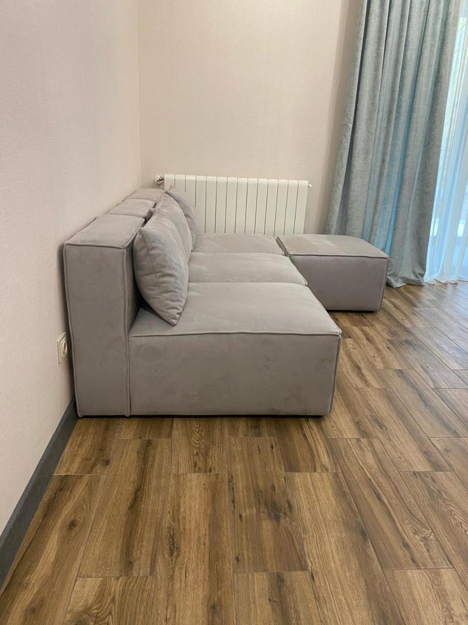 Tbilisi Hilton Apartment Bagian luar foto