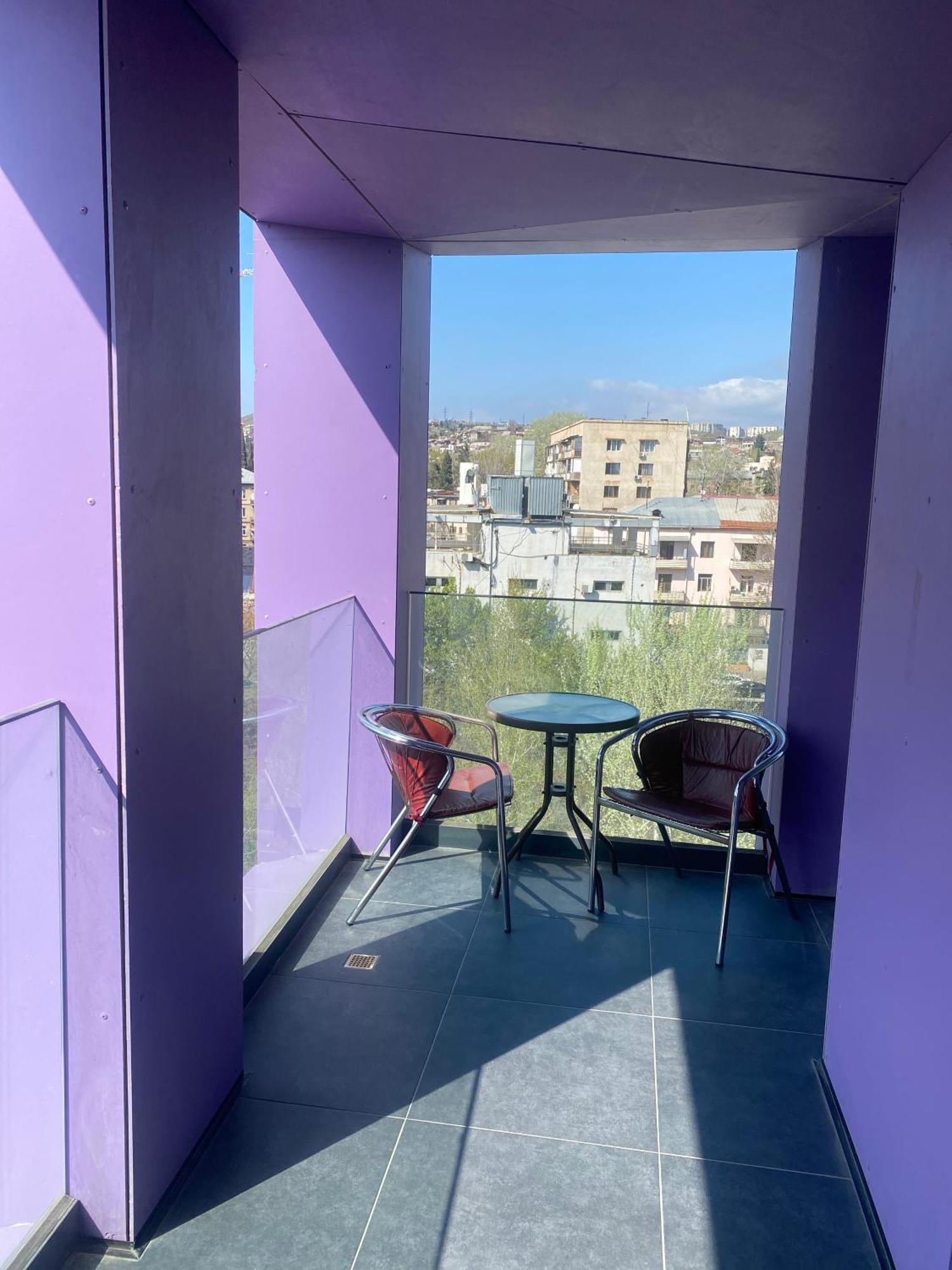 Tbilisi Hilton Apartment Bagian luar foto