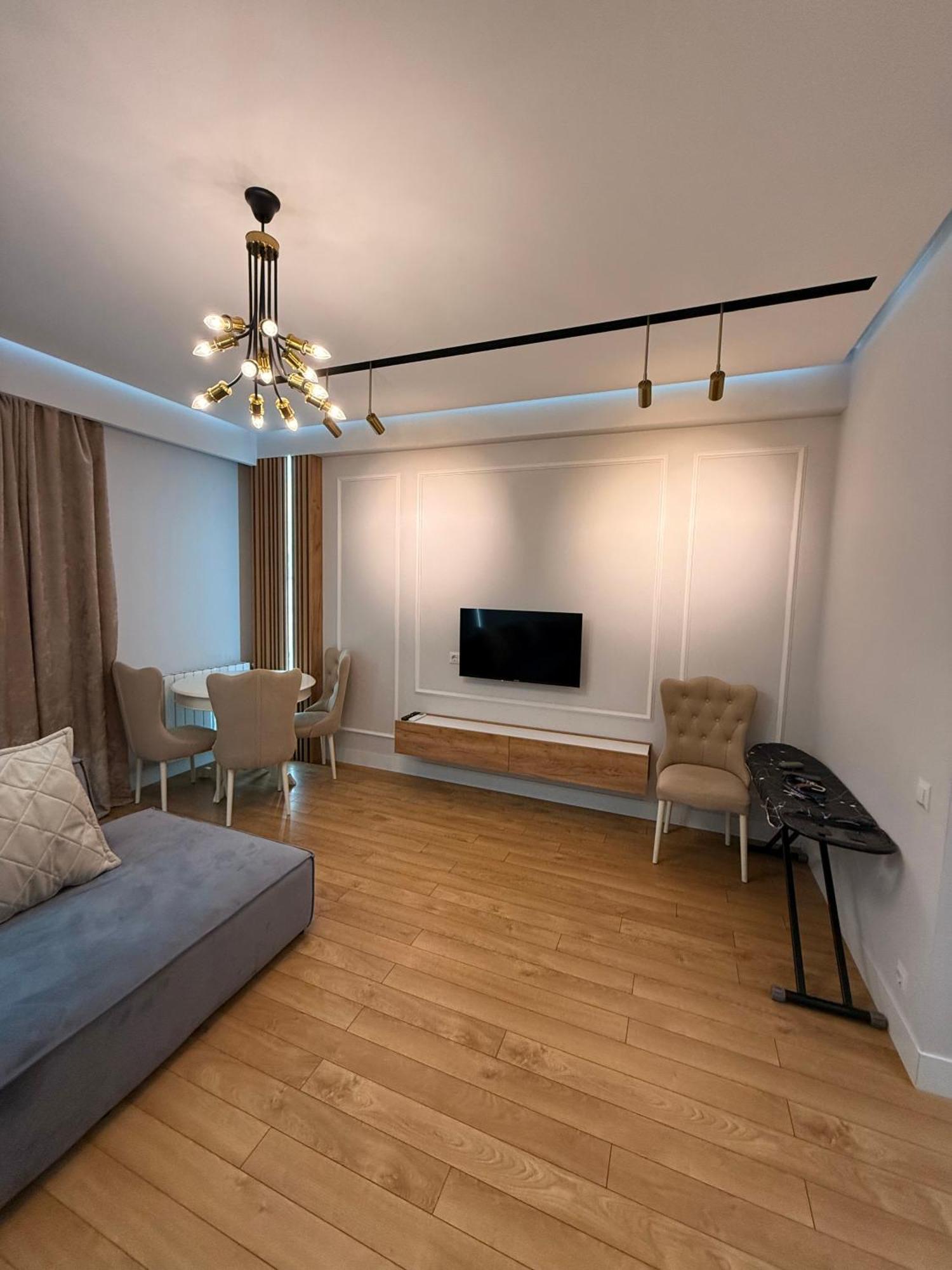 Tbilisi Hilton Apartment Bagian luar foto