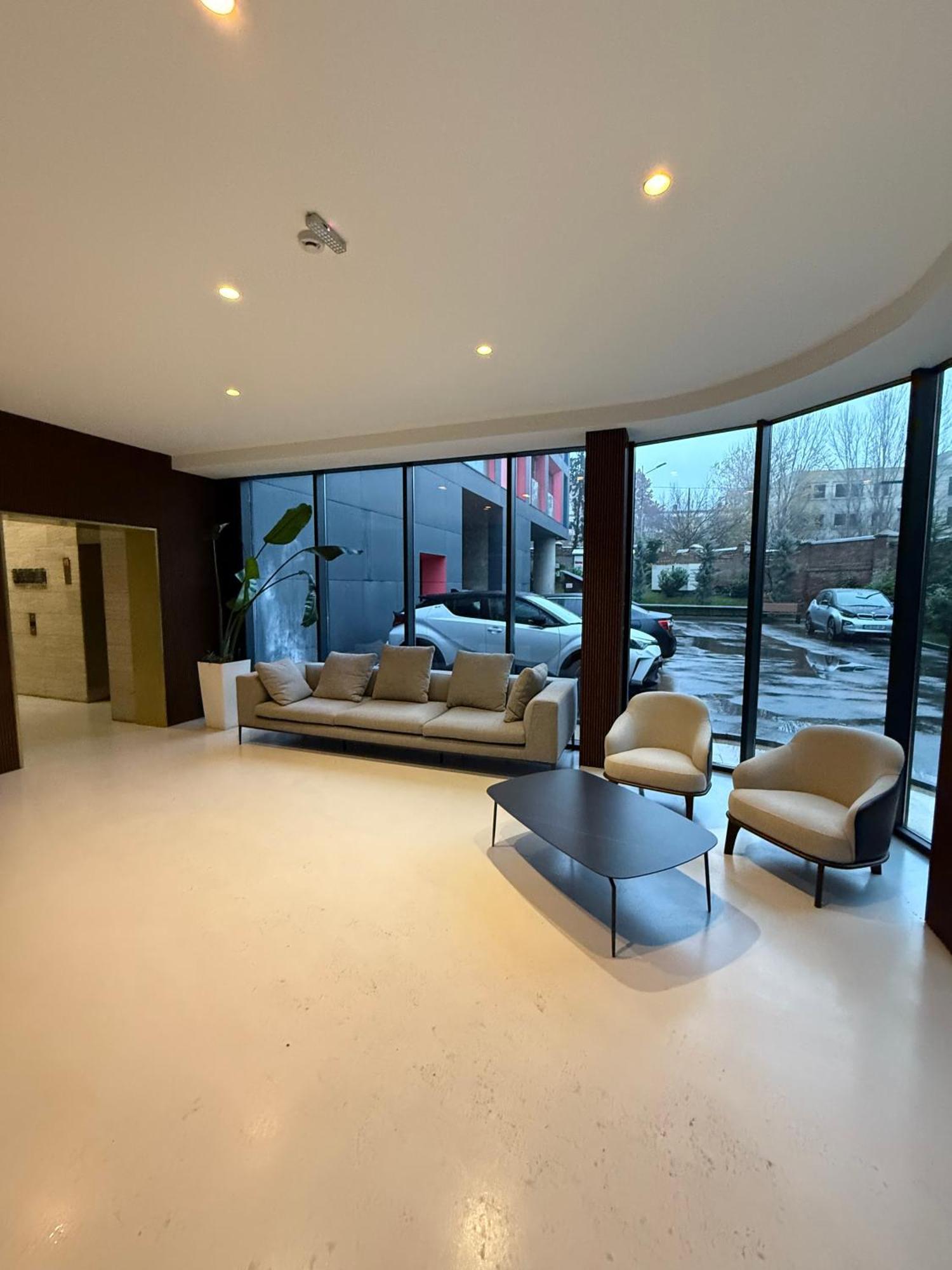 Tbilisi Hilton Apartment Bagian luar foto