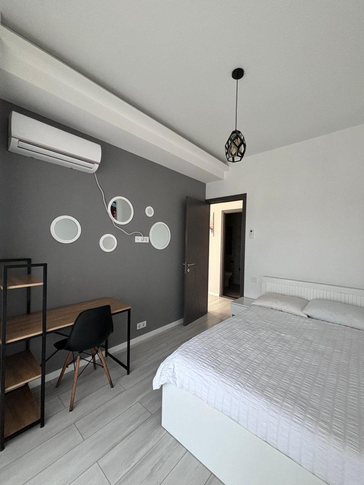 Tbilisi Hilton Apartment Bagian luar foto